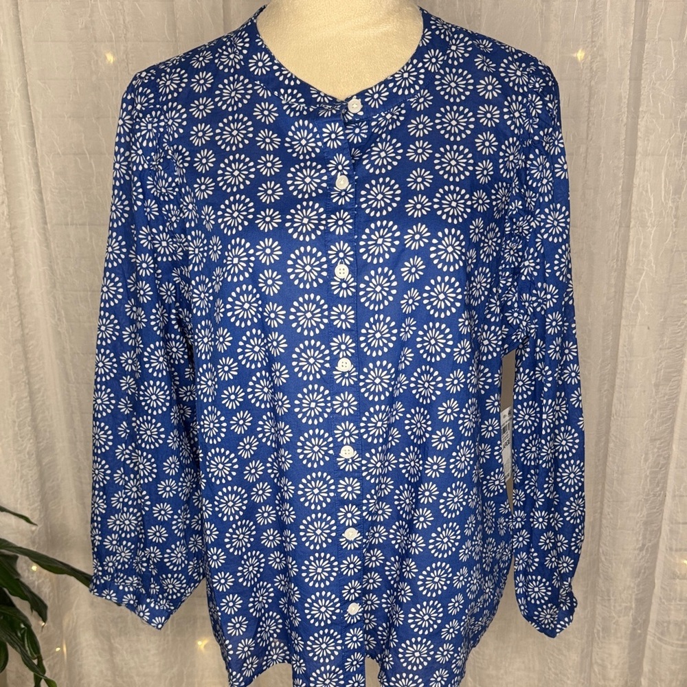 Style & Co. Navy and White Daisy Print Blouse